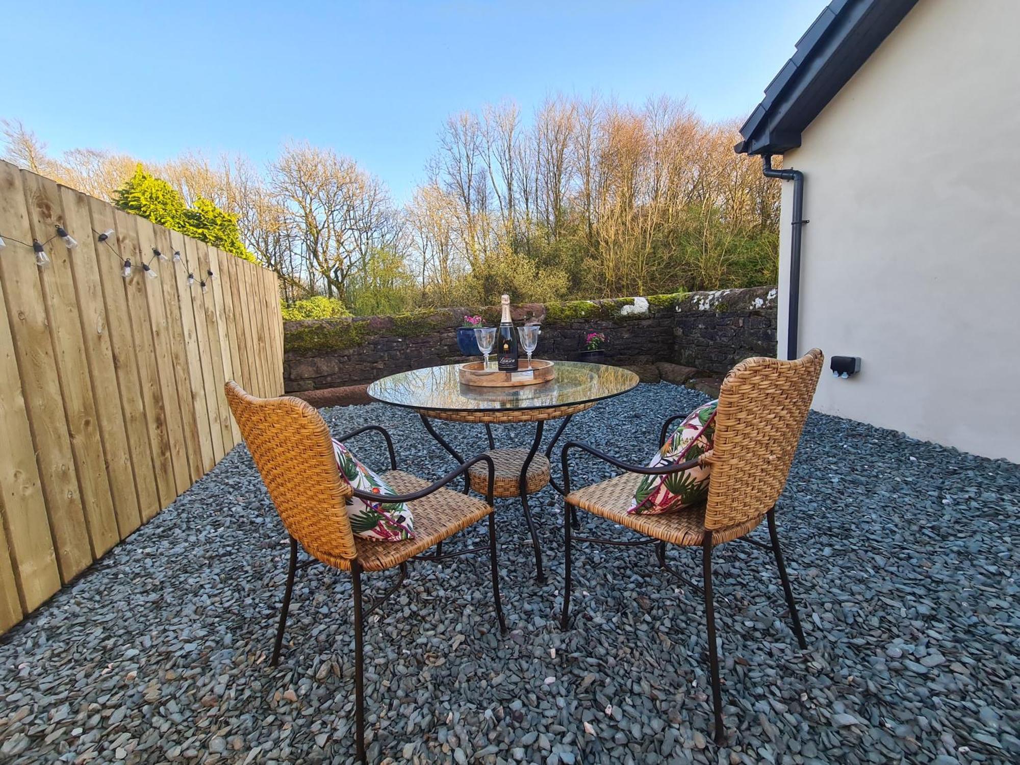 The Nest By Blake View Holidays, A Peaceful Boutique Retreat, 3 Miles From Ennerdale- Small Twin Or King Bed Available Rowrah 外观 照片